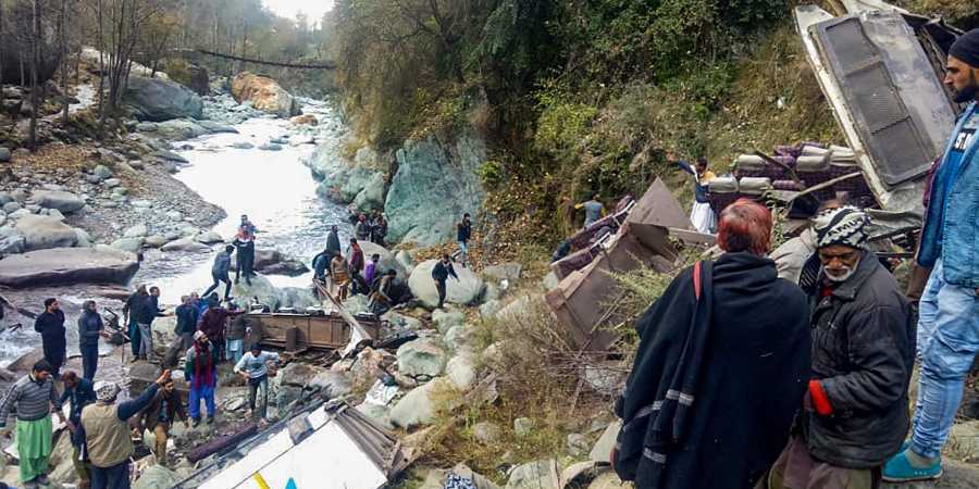 e65ea jammu kashmir bus accident