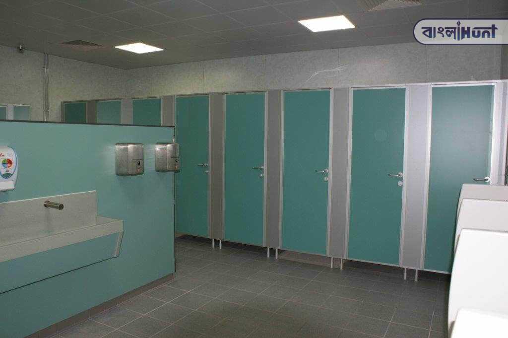 public toilet 