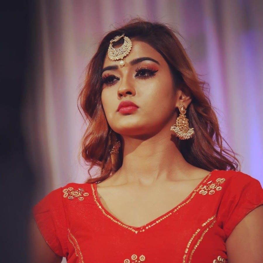  Akanksha Dubey