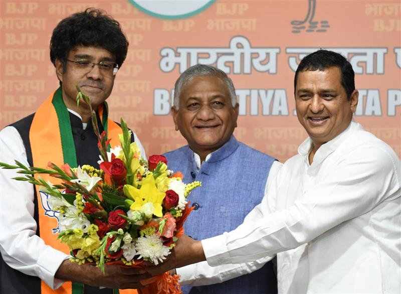 cr kesavan joining bjp