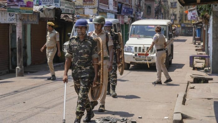 rishra clashes