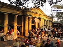 220px Babu Ghat Kolkata 2012 01 14 0544