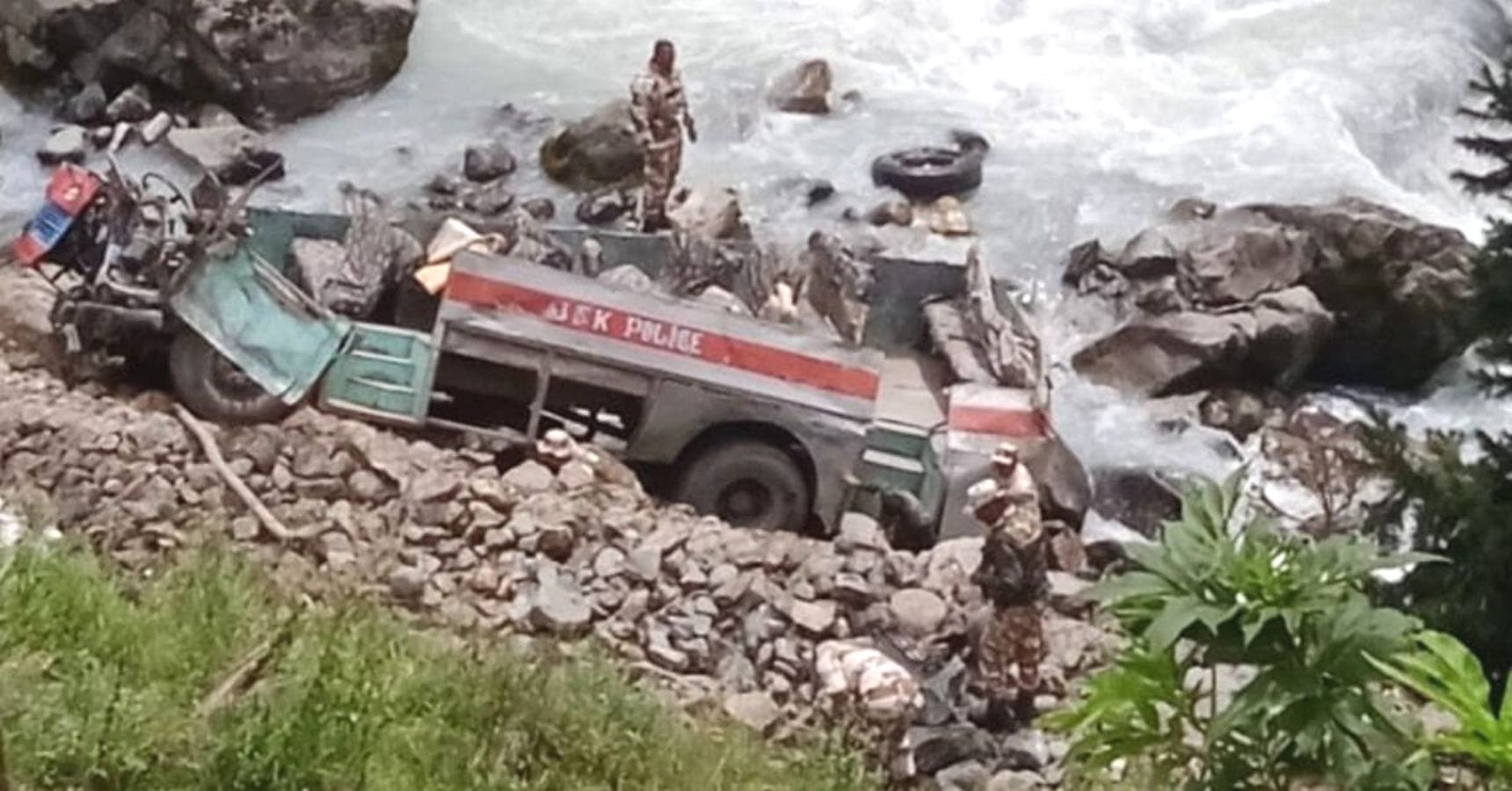 Kashmir bus accident