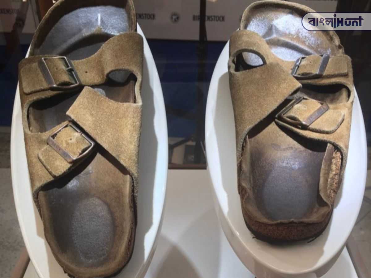 steve jobs old sandal auction