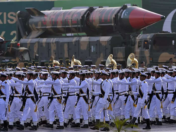 pak army national parade