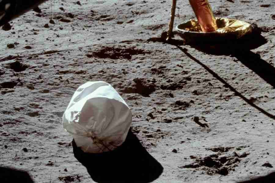 Astronauts have to face extreme problems going to the moon 