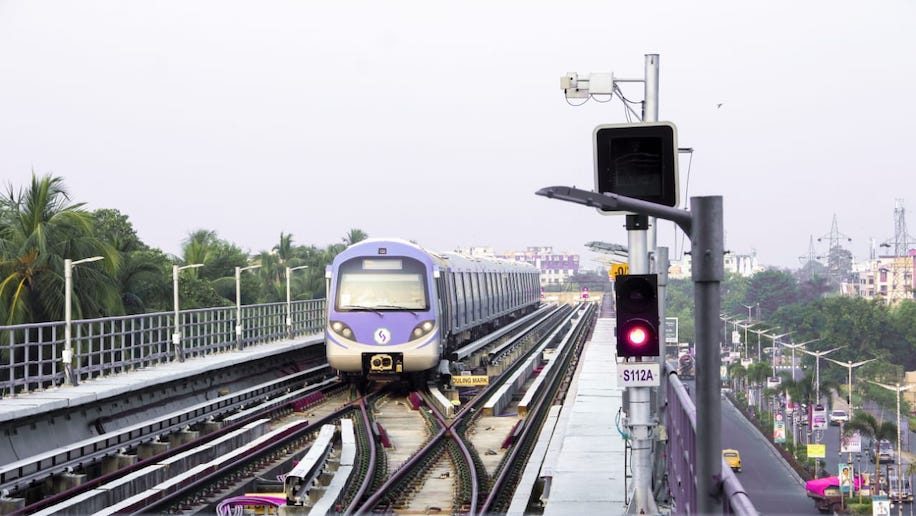 kolkata metro 916x516 1581573796