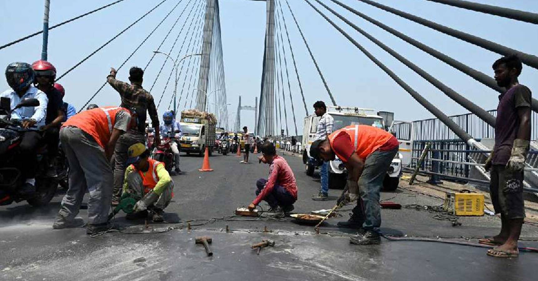 When will the second Hooghly Bridge repair work start