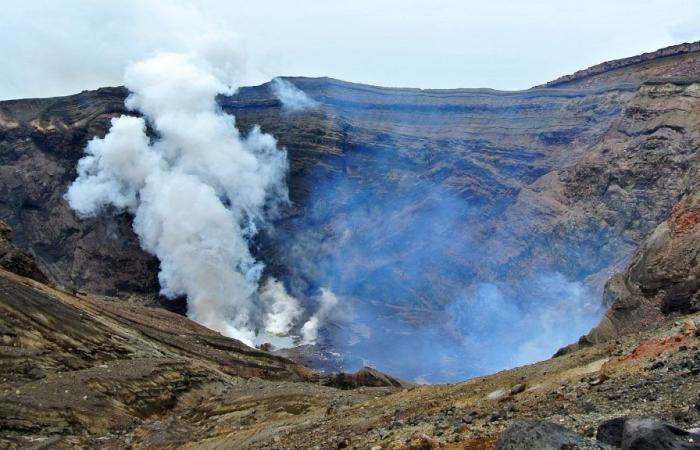 a treasure of "white gold" was found under the volcano 