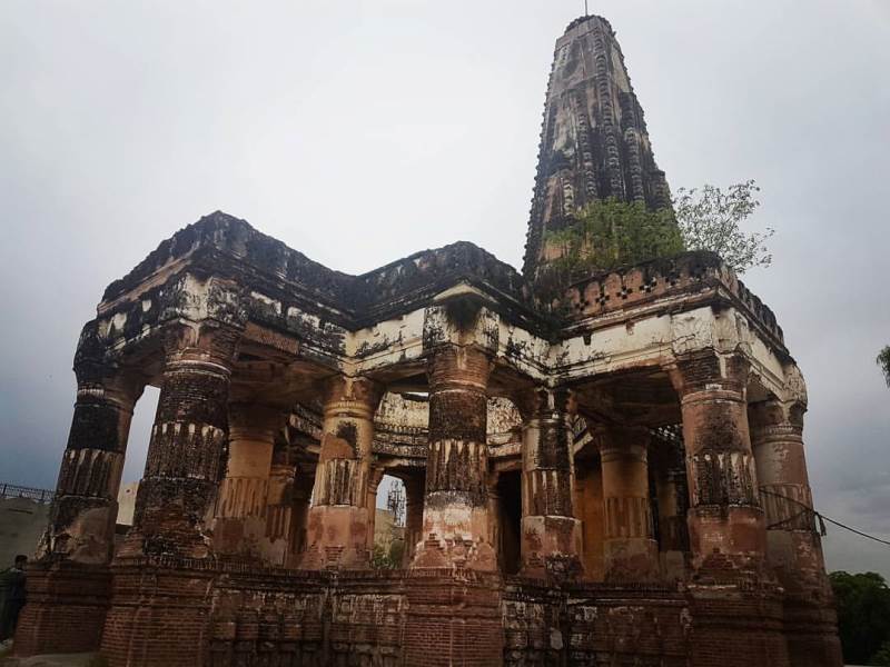 Temple closed for 72 years opens in Pakistan 