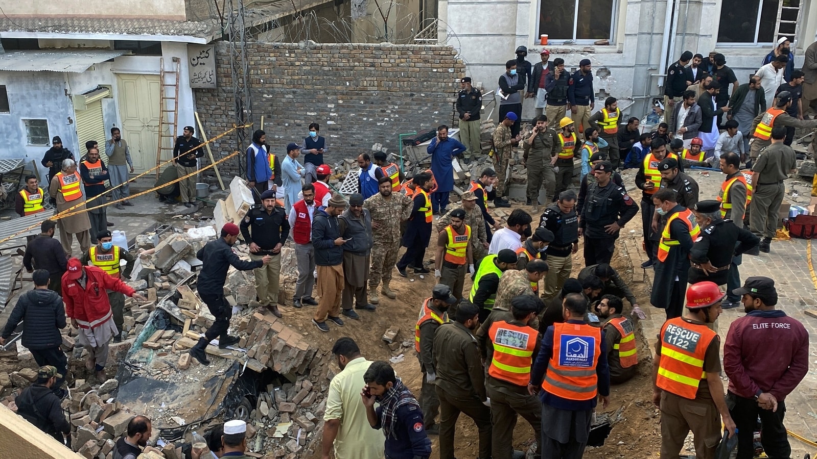 pakistan mosque bombing 31 1675083691923 1675083691923 1675083727932 1675083727932