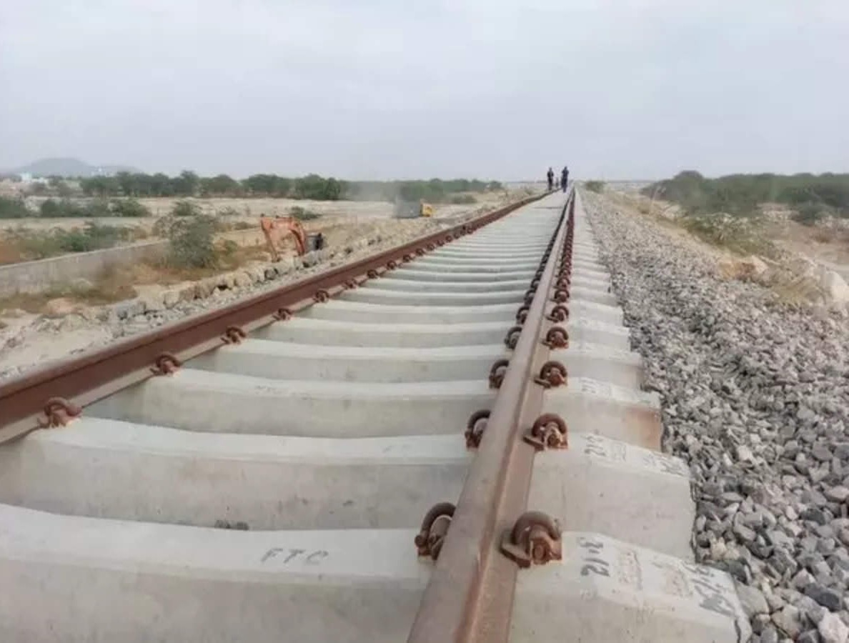 India's first high-speed railway trial track is under construction in this state