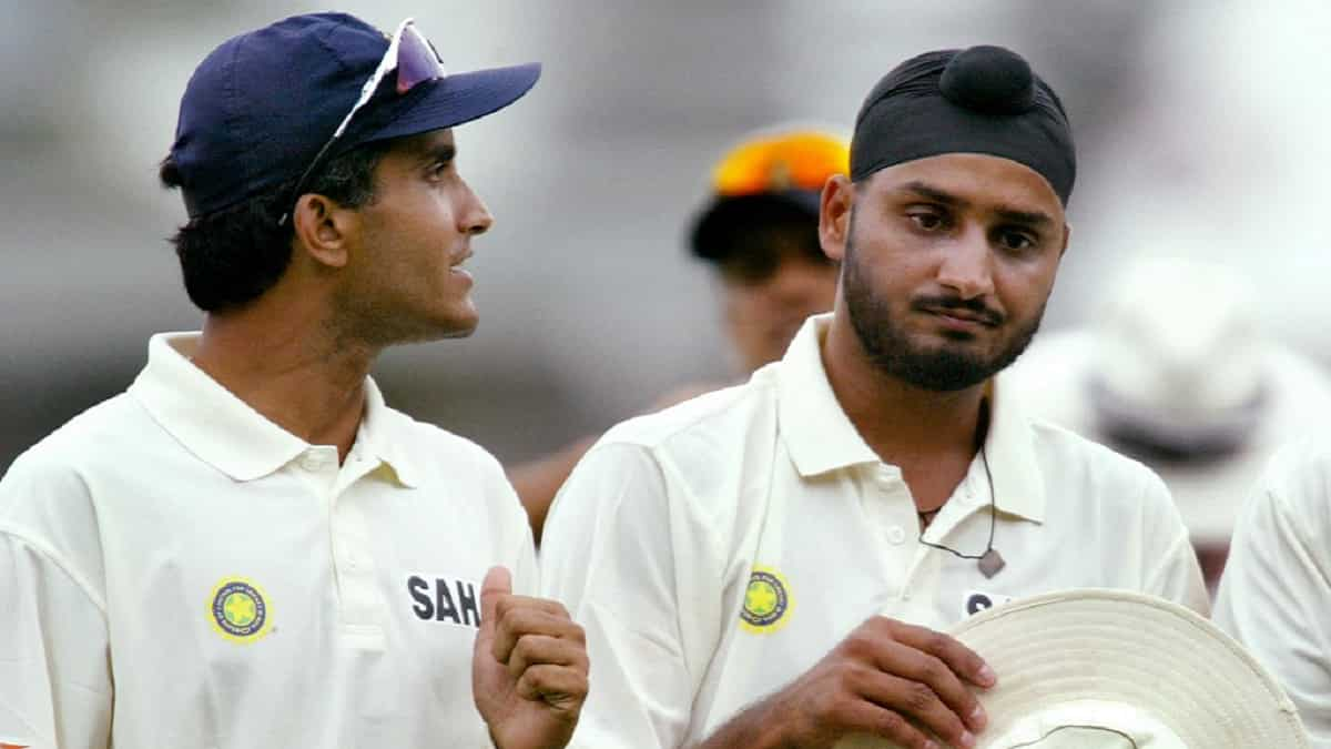 268222 harbhajan ganguly 1