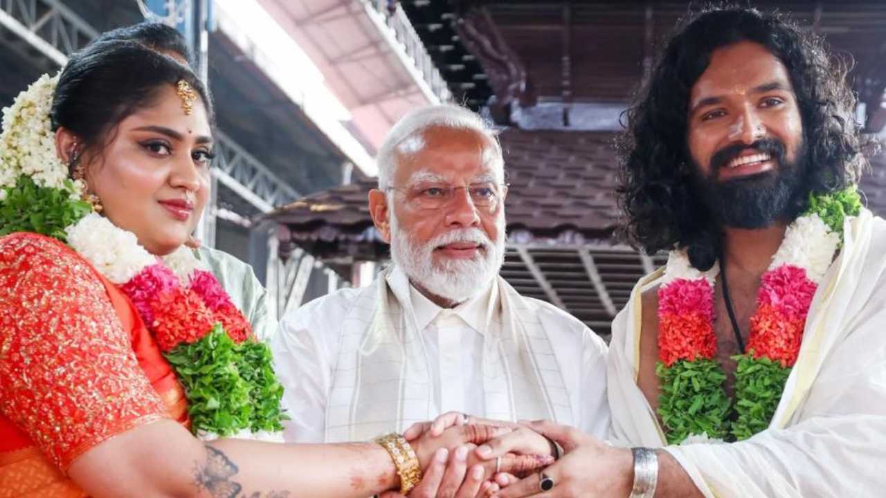 Whose wedding did the Prime Minister Modi attend