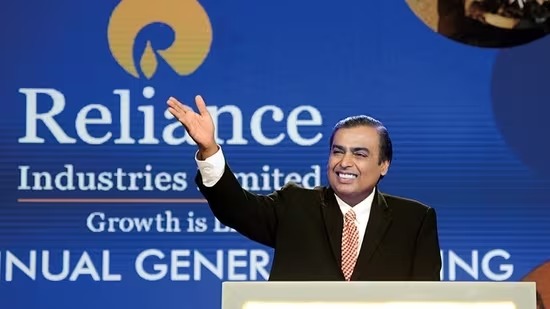 Reliance is the country's first 20 lakh crore company