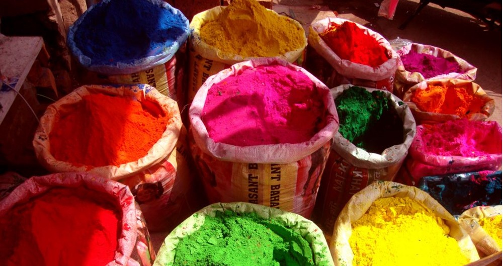  On Holi, there will be a business of 50 thousand crore rupees across the country.