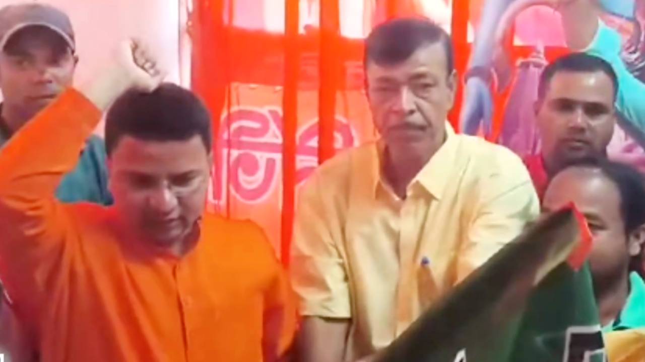 purulia tmc leader uttam banerjee joins bjp