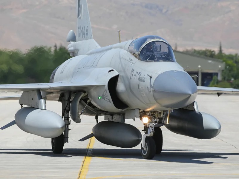 Now India will make engines of Pakistani JF-17 fighter jets.