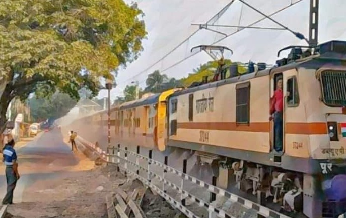 Train trial on Krishnanagar-Amghata line.