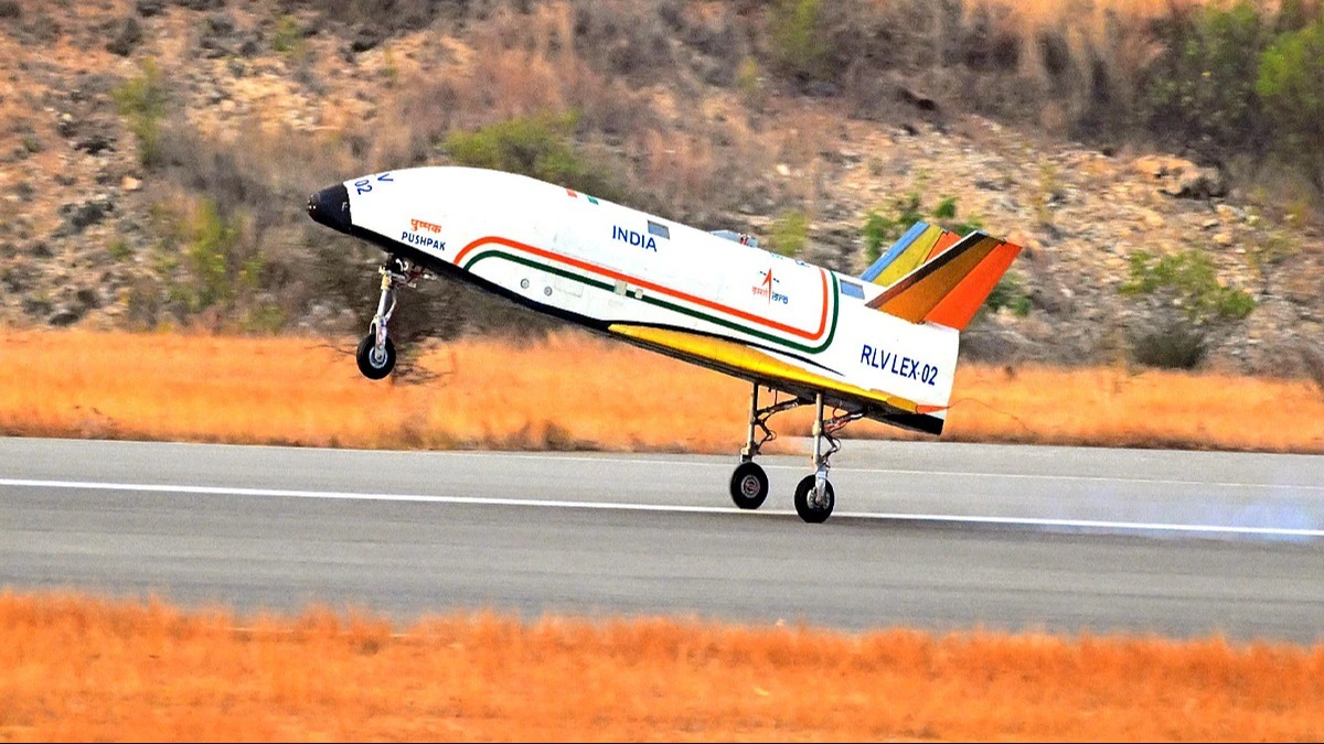 ISRO sets a new precedent with "Pushpak".