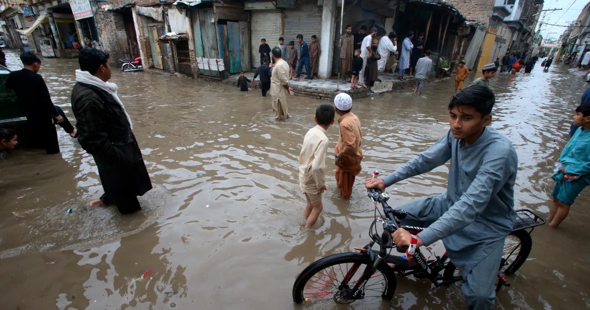 Pakistan, which is in the midst of severe financial crisis, is facing disaster again.