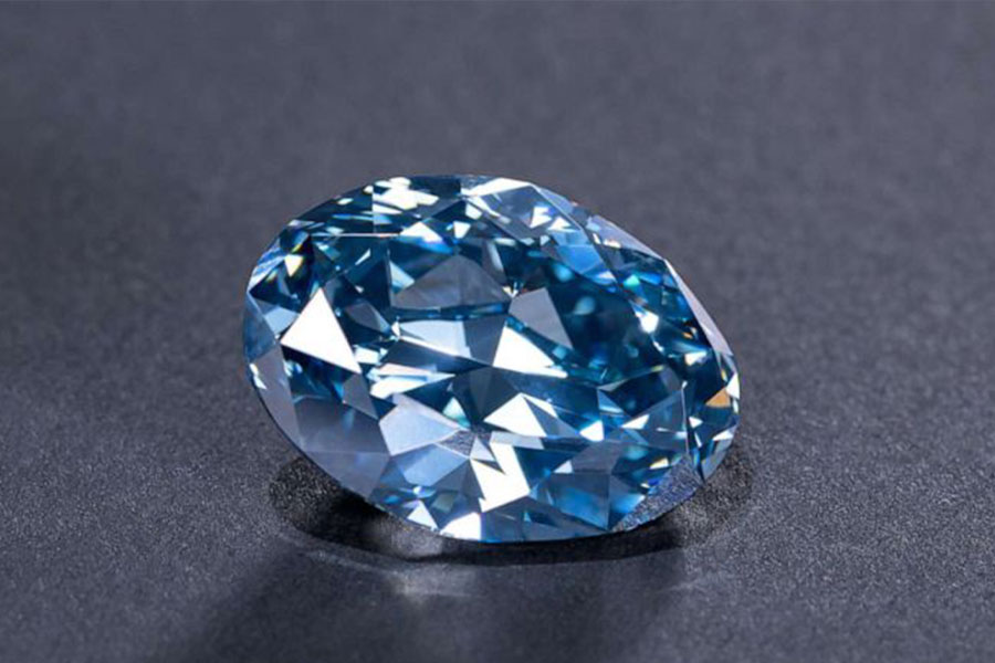 How did the Hope Diamond reach America from India.