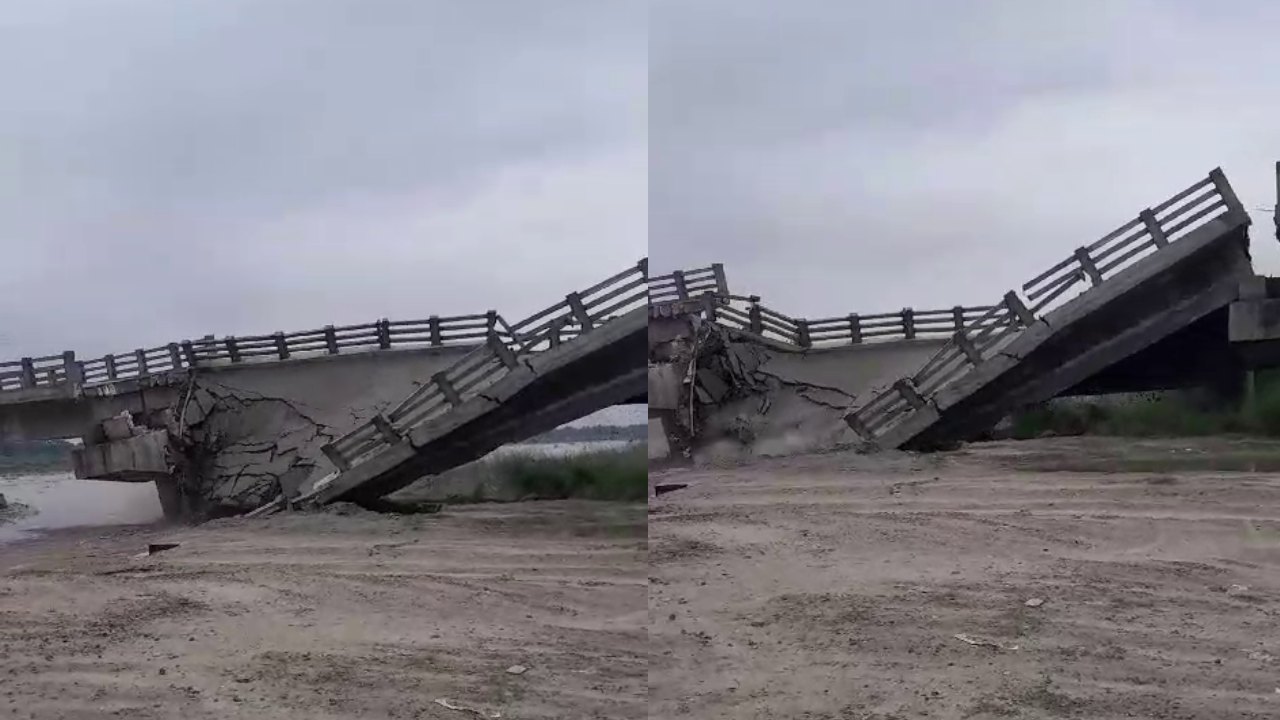 The bridge under construction collapsed before the inauguration.