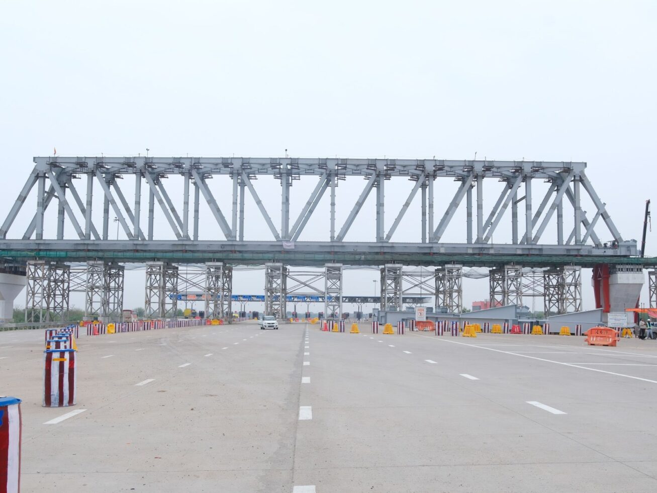 In India, the entire bridge was built in just 24 hours.