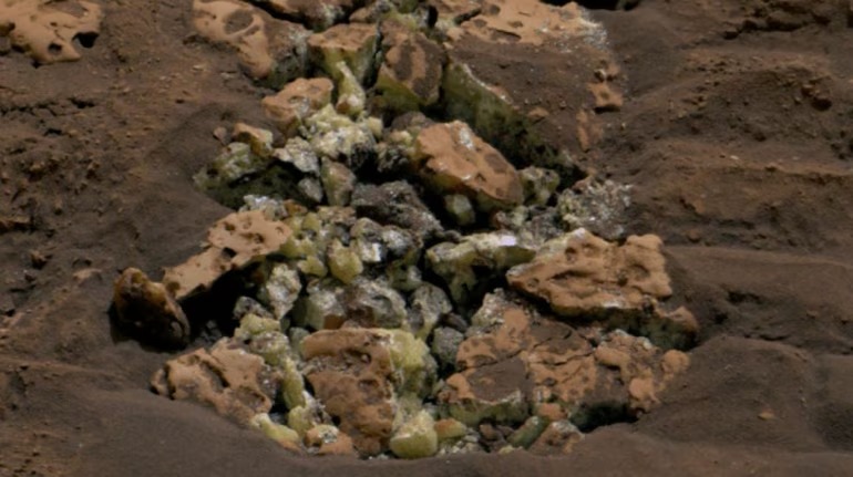 NASA scientists find "treasure" on Mars.