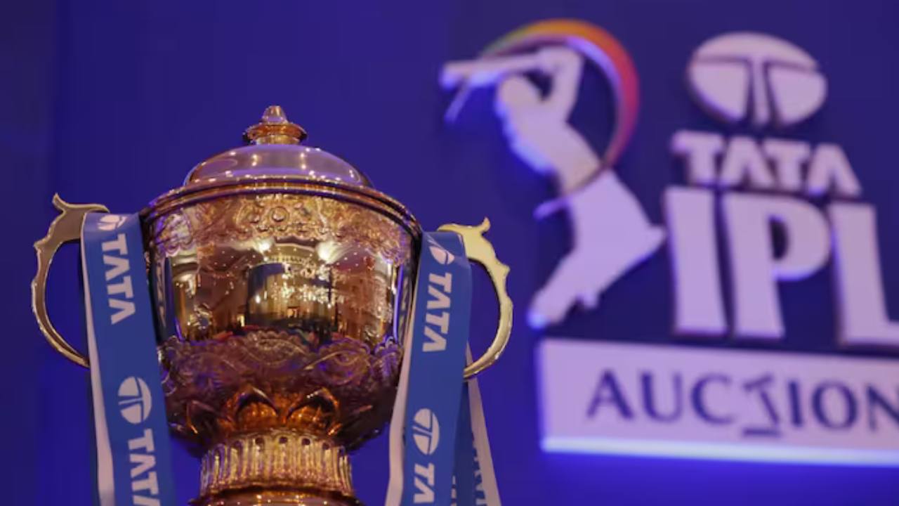 When will the mega auction of Indian Premier League take place.