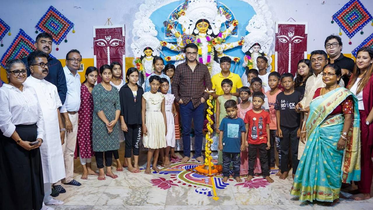 Sourav Ganguly Apanjan NGO kids