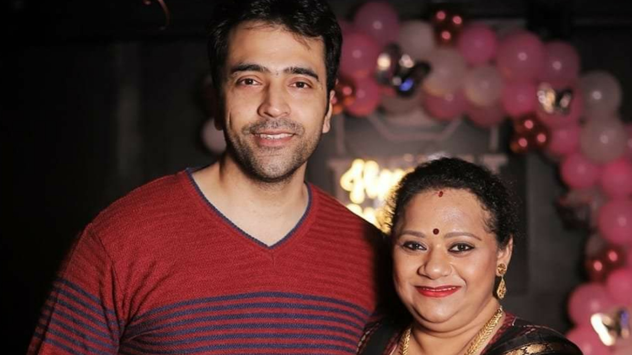 How did abir chatterjee and nandini chatterjee meet