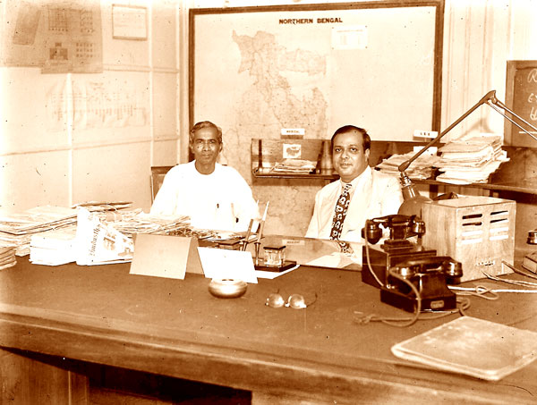 Prafullachandra Ghosh Msd Ali at Writers Building in 1947