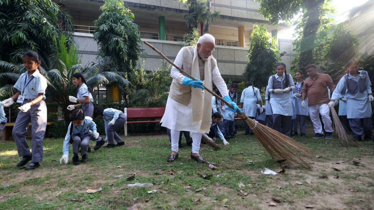 Government earned revenue from swachh bharat mission