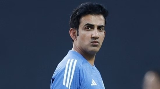 Gautam Gambhir suddenly returned India.