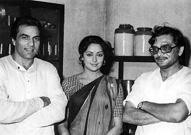 Dharmendra and sharmila Tagore was to be in devdas