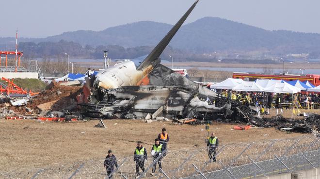 South Korea plane crash video viral