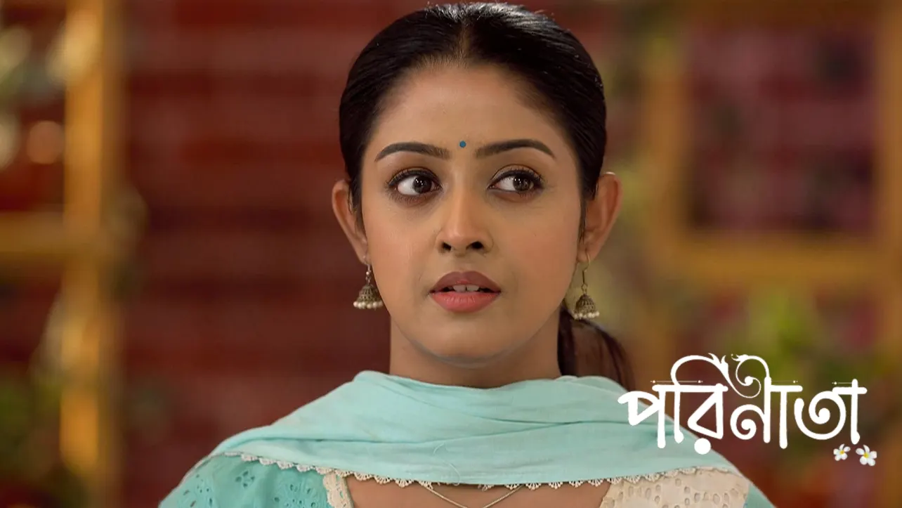 Rayan slapped parul what is going on in parineeta