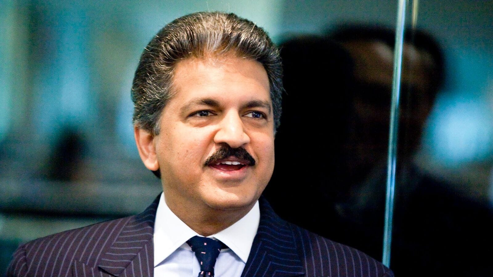 What did anand mahindra say on 90 hour work week controversy nra