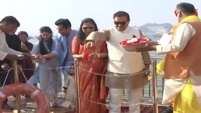 Gautam Adani has made a big announcement Maha Kumbh.