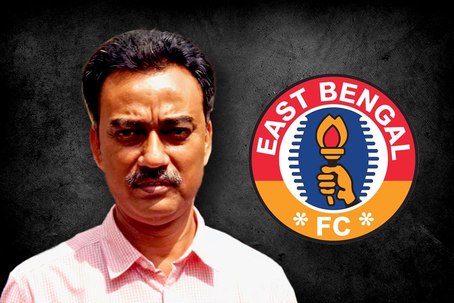 Debabrata Sarkar replied to the head of Mohun Bagan Super Giant.