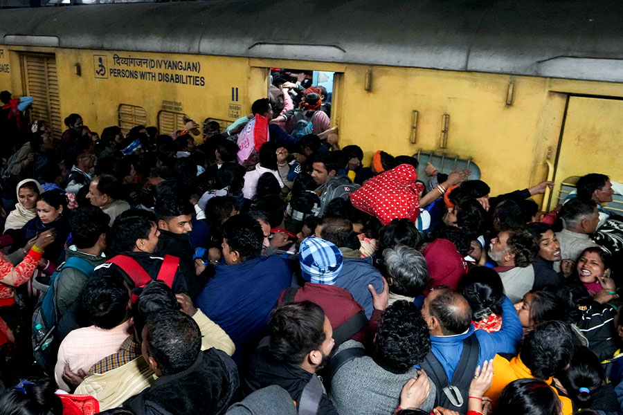 Indian Railways New Delhi station stampede