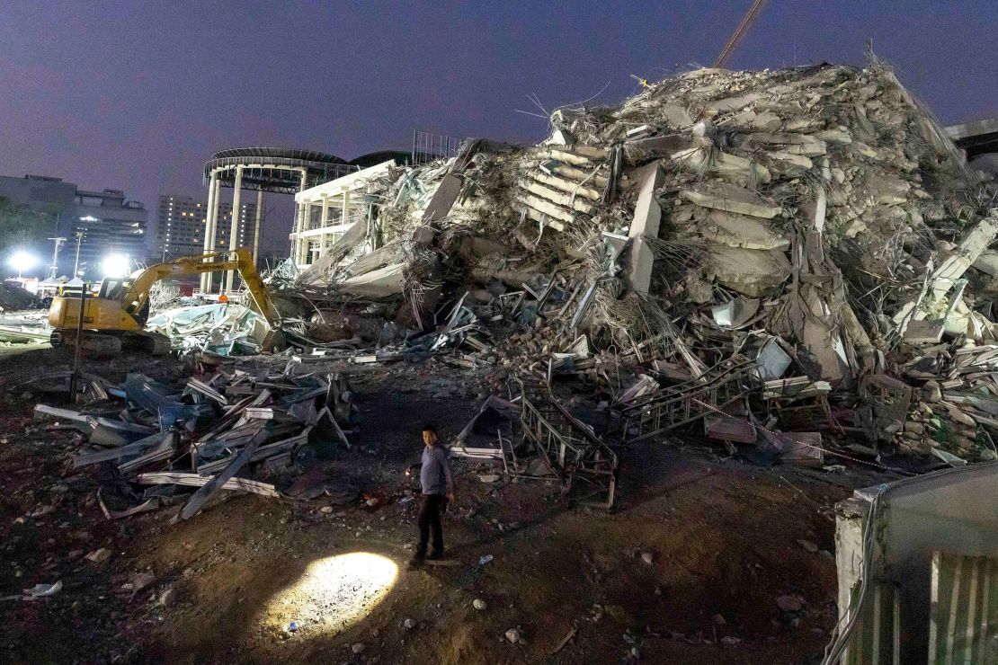 China in trouble after bangkok earthquake 
