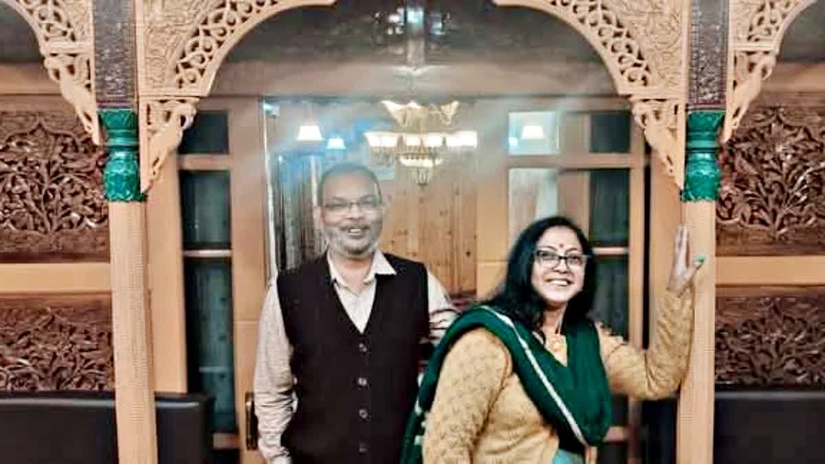  Kashmir Attack Bengali professor saves family's life.