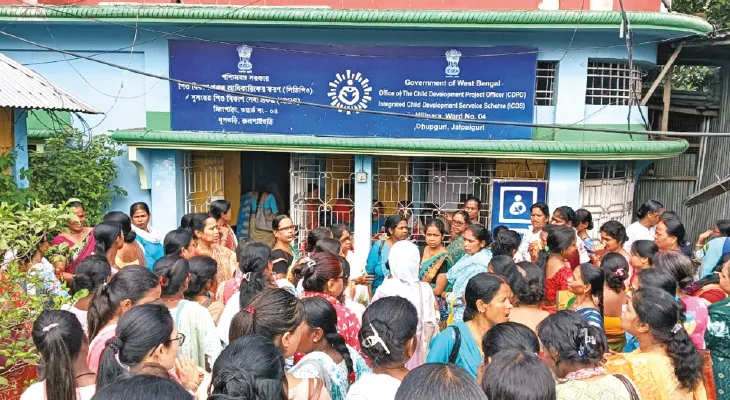 Anganwari worker died due to not getting maternity leave 