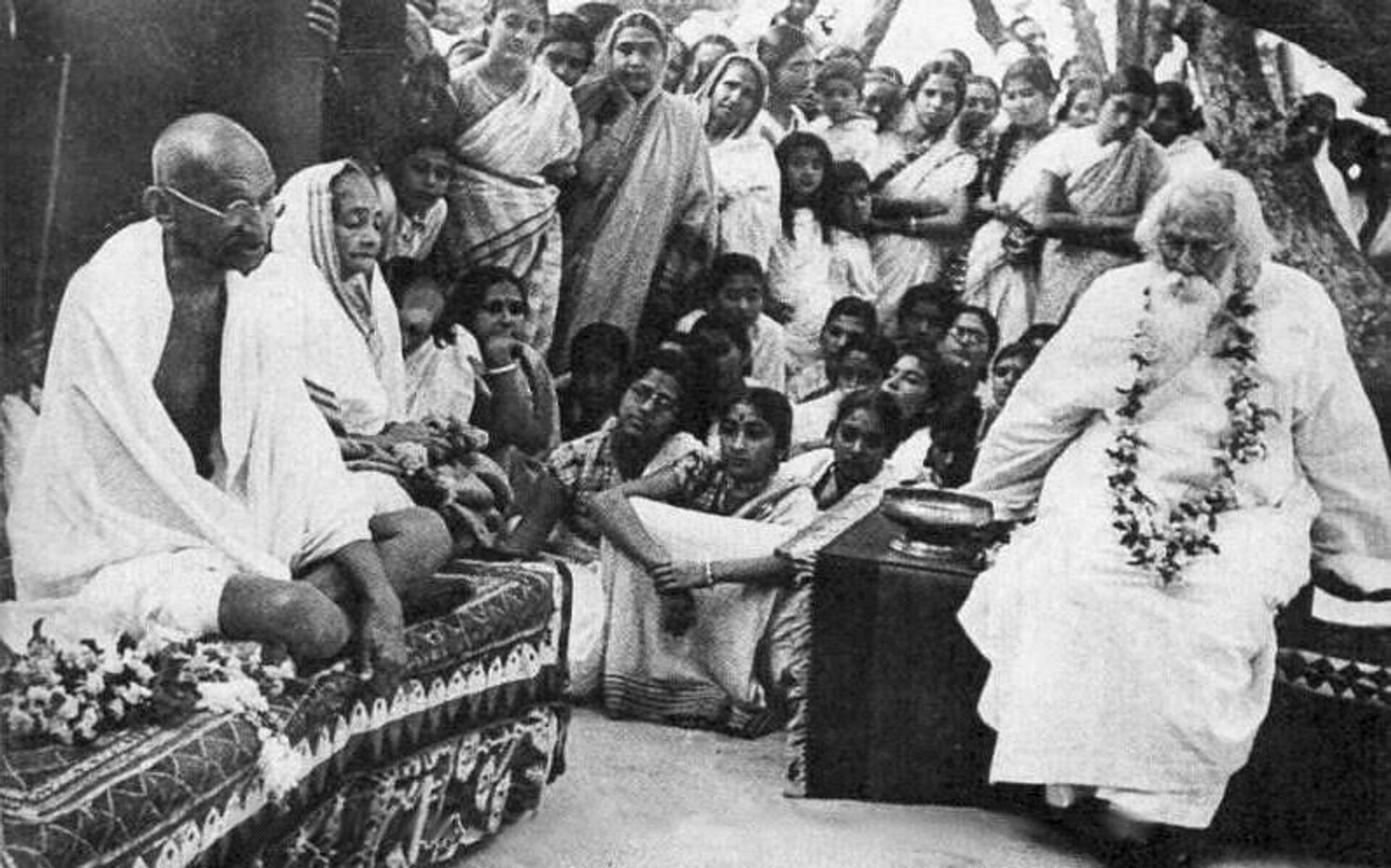 What is the history of rabindranath tagore shantiniketan 