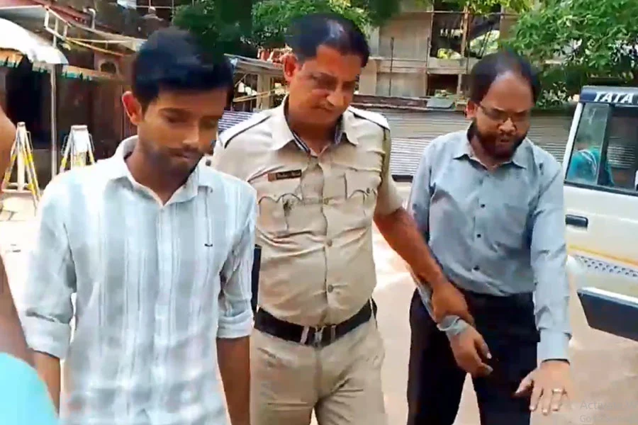 Two people arrested in bongaon for pasting Pakistan flag 