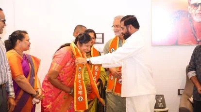 6 former corporates joined shiv sena 