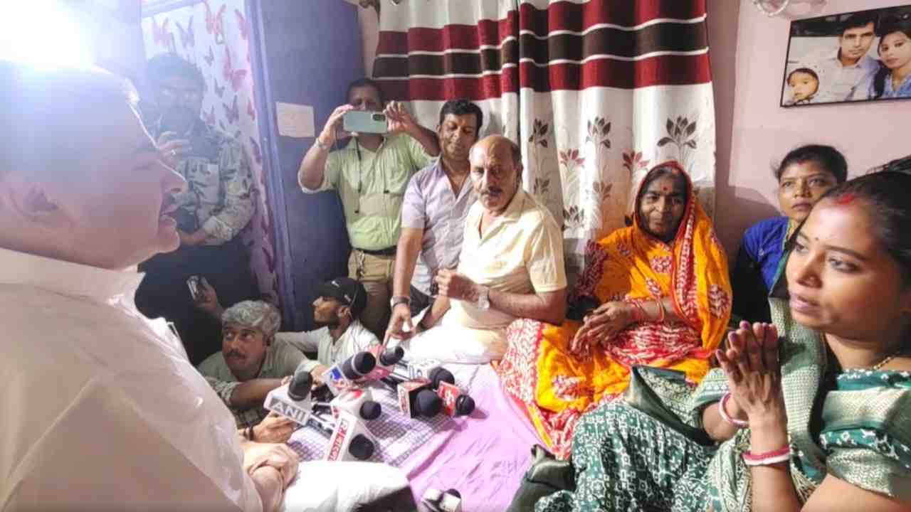 Suvendu Adhikari went to Purnam Kumar Sau's house.