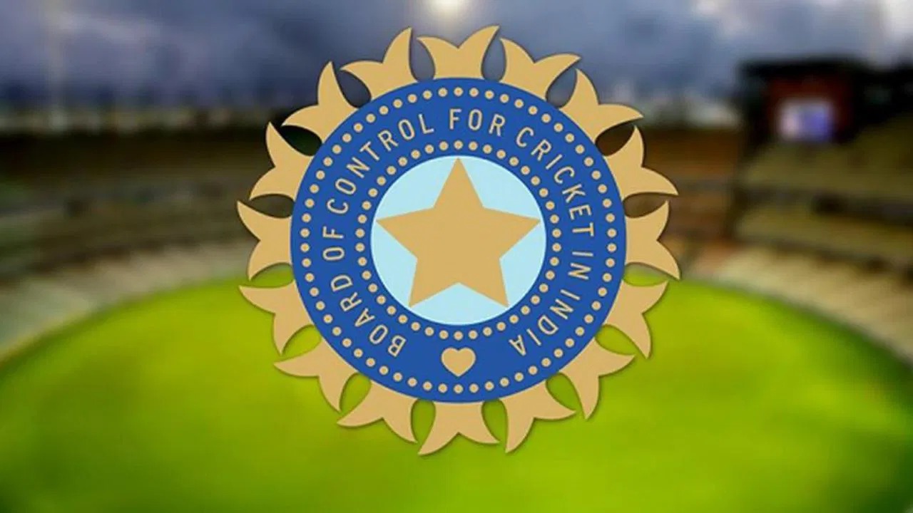 India is giving Pakistan a shock with cricket this time.